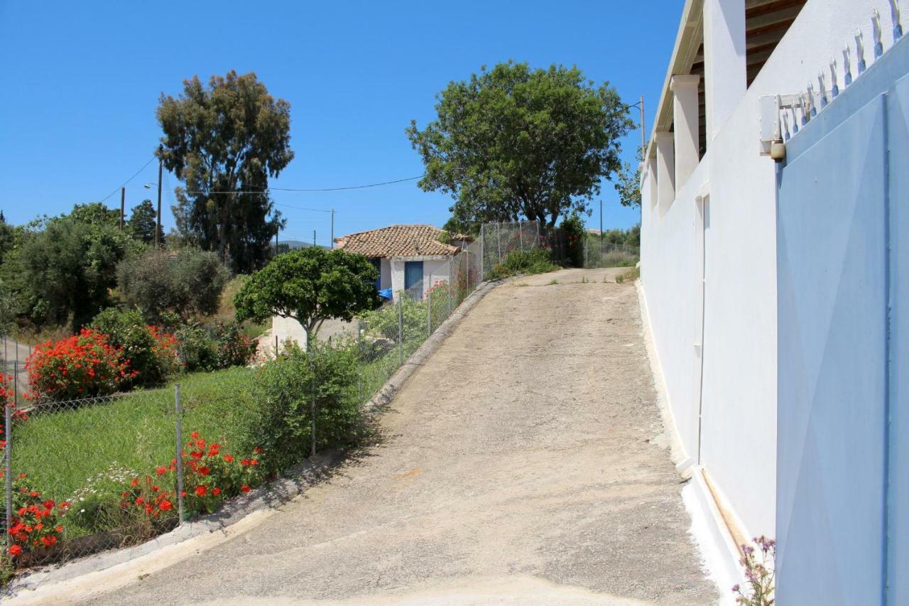 Apartmán El Mar Kómboi Exteriér fotografie